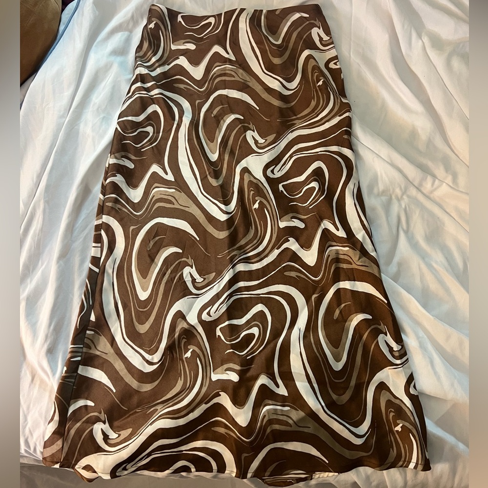 Hollister Brown and White Patterned Ultra High-rise Satin Maxi Skirt
